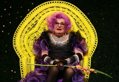 147937318da021 dame edna me