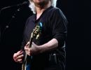 161174767da014 barry gibb p